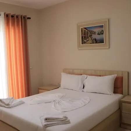 Hotell Kompleksi Caushi