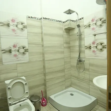 Kompleksi Caushi Hotell