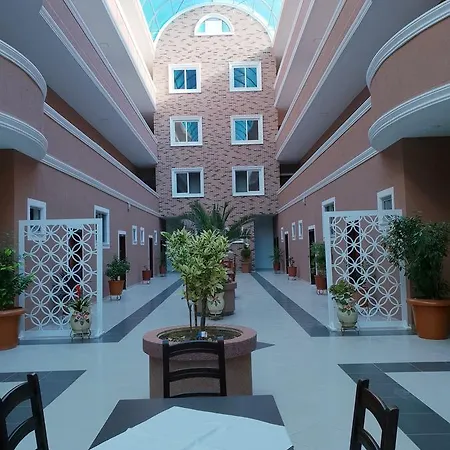 Kompleksi Caushi Hotel *
