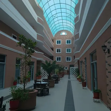 Kompleksi Caushi Hotel Tushemisht